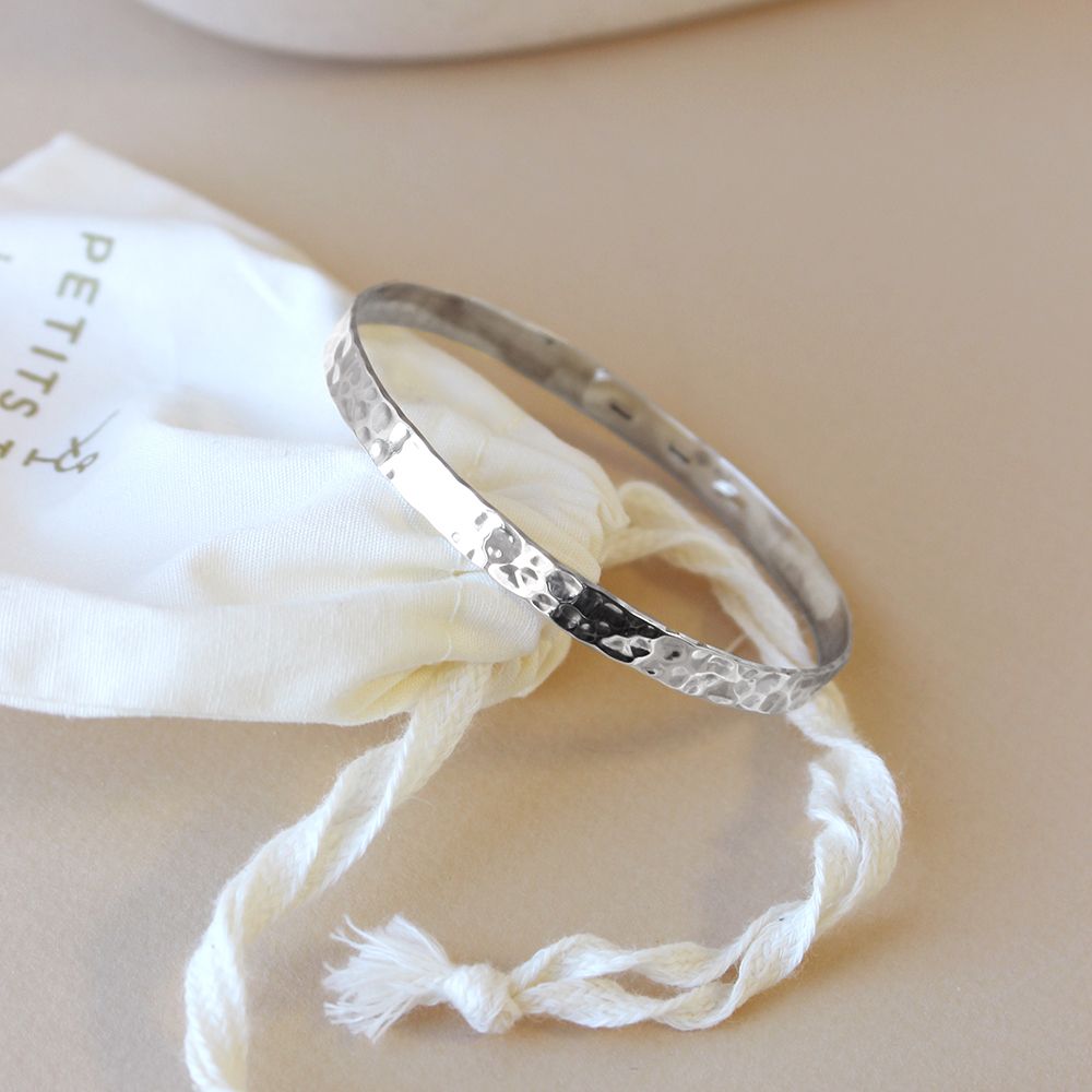 Pulsera personalizada para mujer - Cinta martillada - Plata