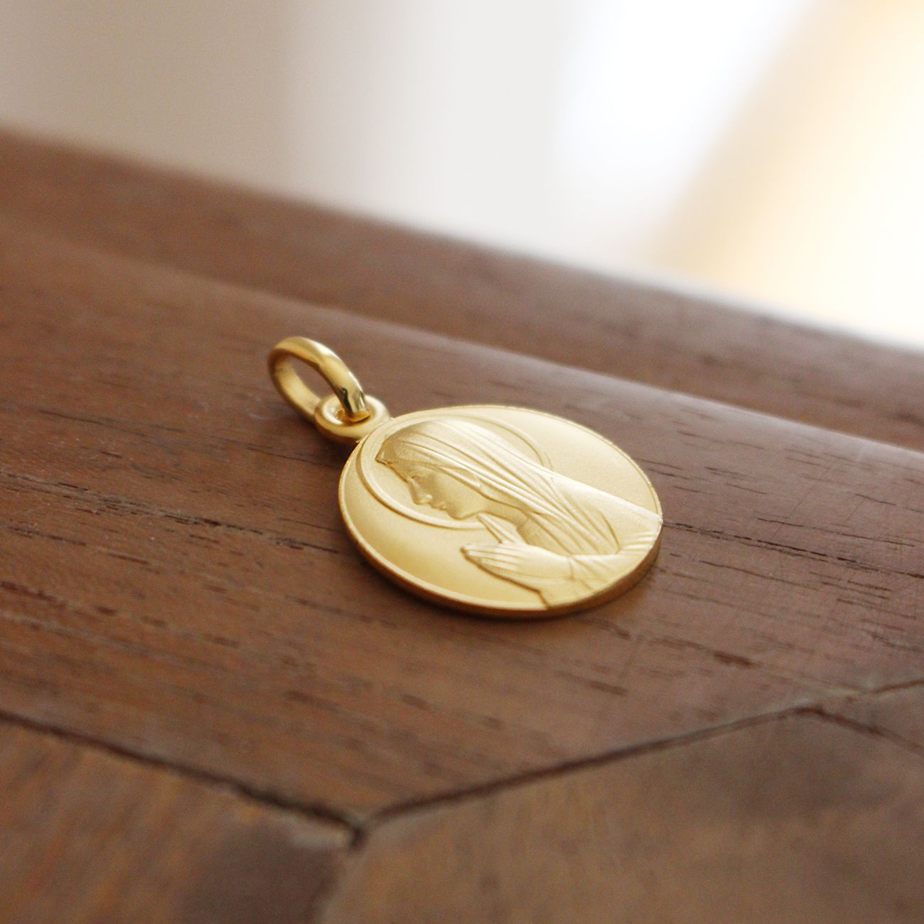 Pendentif personnalisé - Médaille Vierge Ave Maria - Plaqué or