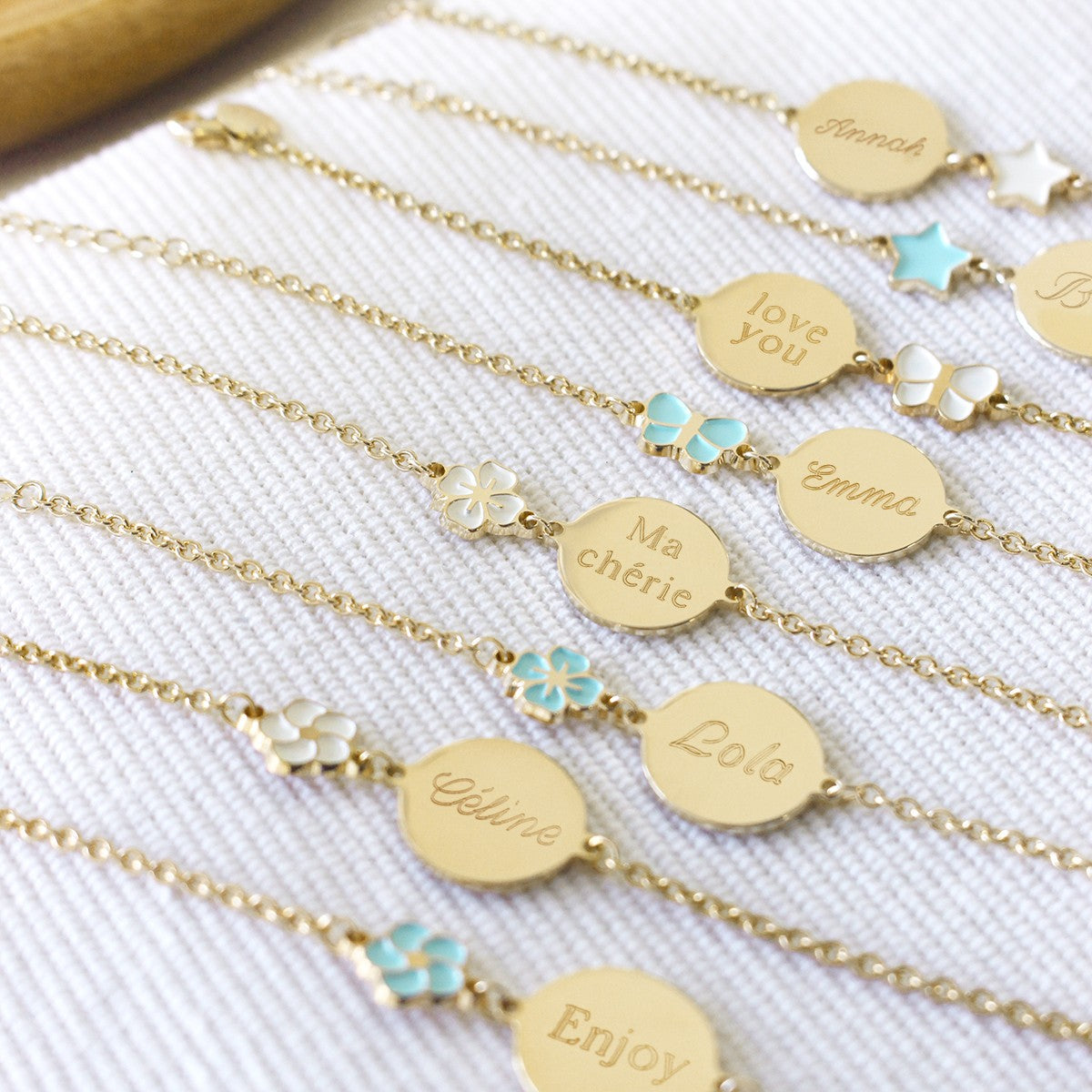 Bracelet personnalisé chaine médaille enfant - trèfle laqué ivoire - Plaqué or