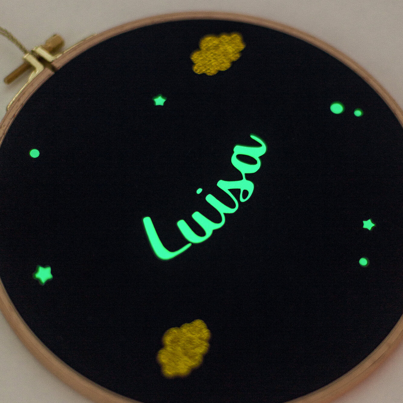 Bastidor redondo de pared personalizado - Modelo Noche Estrellada Fosforescente