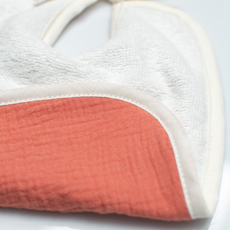 Bavoir à nouer en gaze de coton, Jeanne