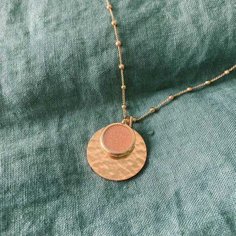 Collier personnalisé médaille martelée - pierre fine - chaine perlée - Plaqué or