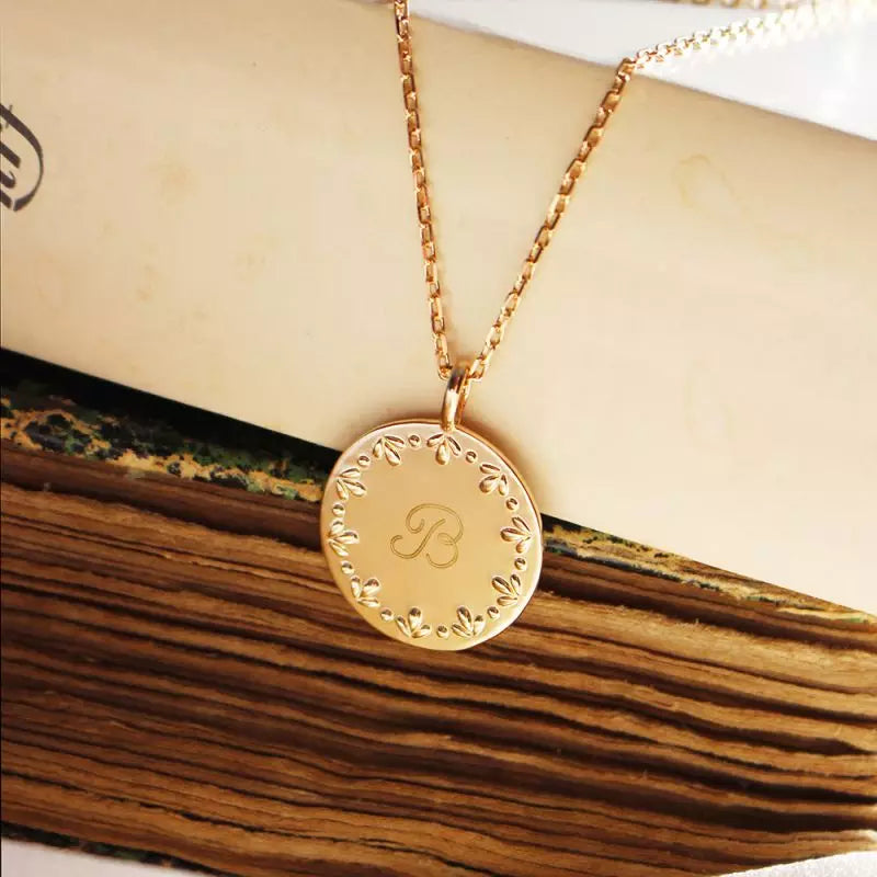 Collier personnalisé - médaille couronne de feuilles - Plaqué or