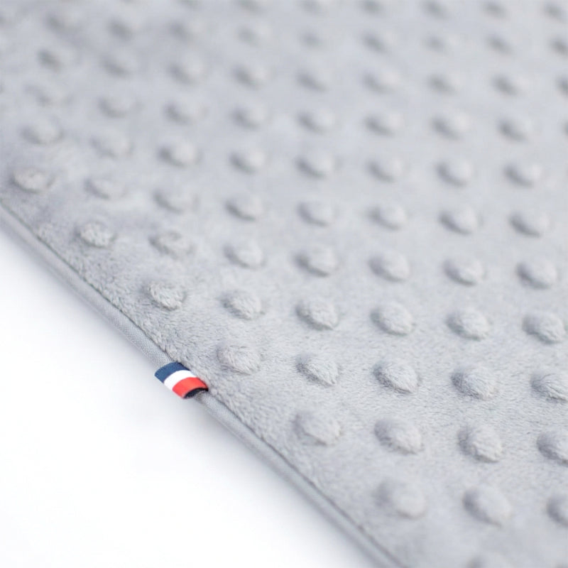 Couverture légère en minky 