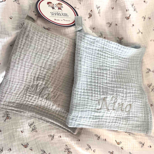 Jeanne cotton gauze muslin blanket with pacifier clip