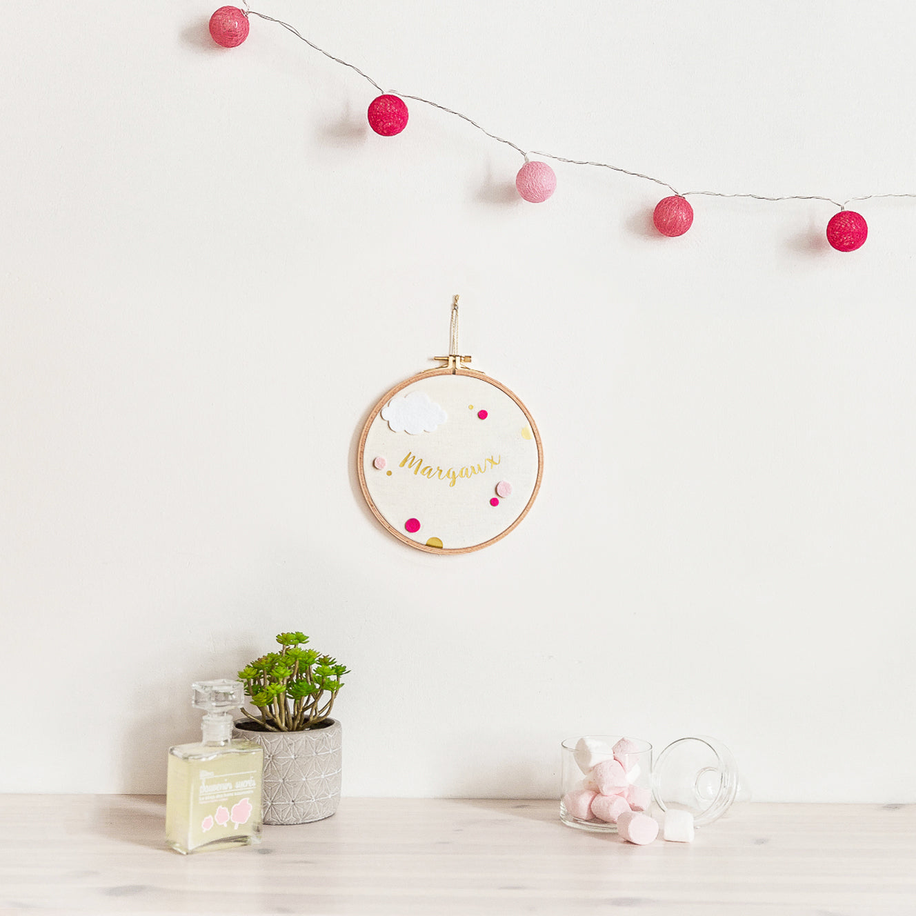 Personalized round drum wall frame - Pink Dream